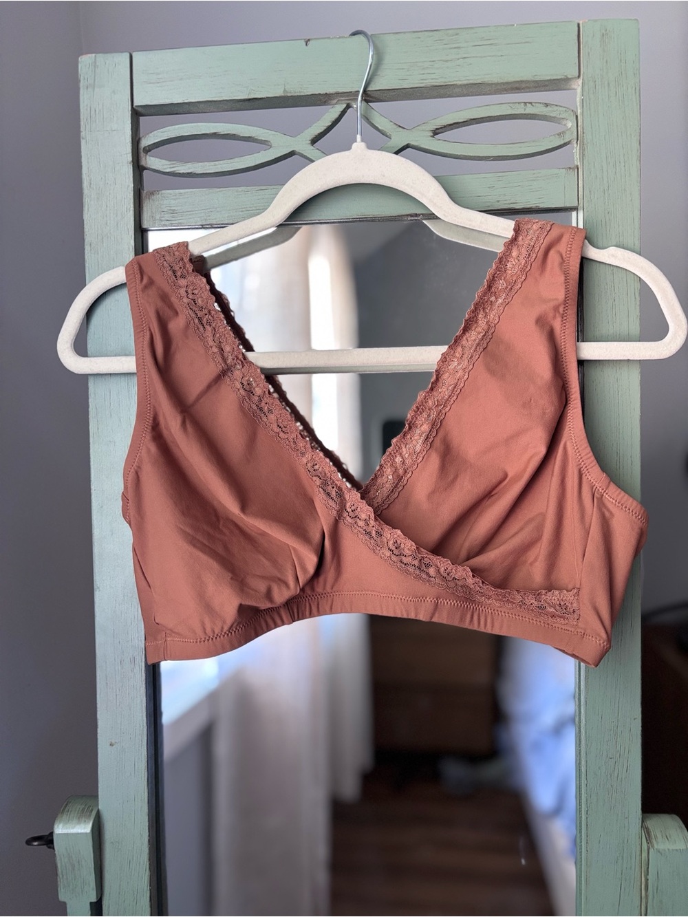 Adjustable Lace-Trim Nursing Bra in Brown - Size Large
